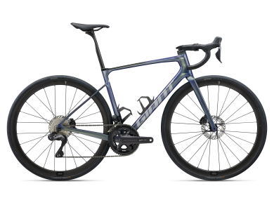 摜F[2025 DEFY ADVANCED PRO0]iC[W